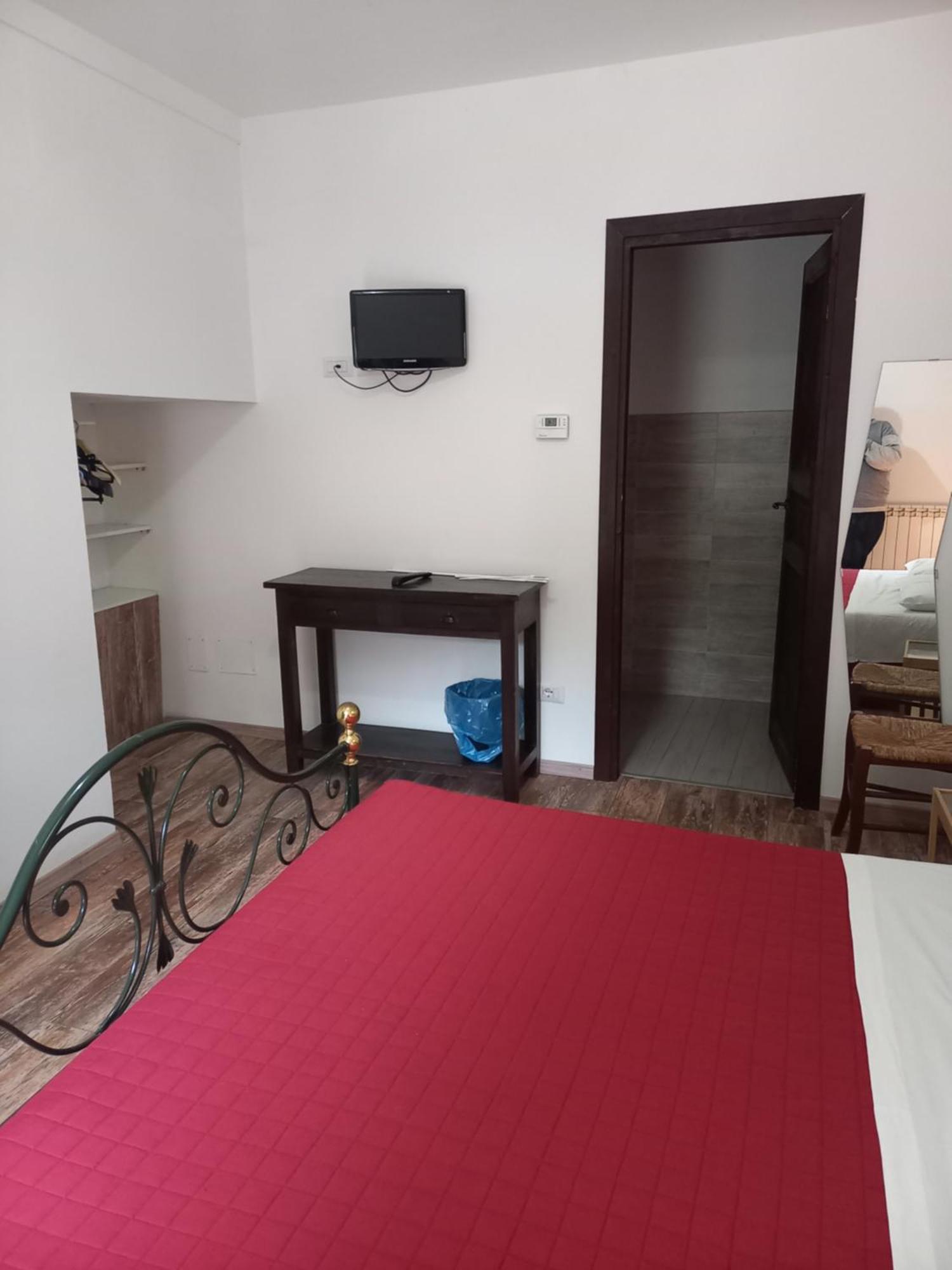 B&B Il Pittore 보르고산로렌조 외부 사진